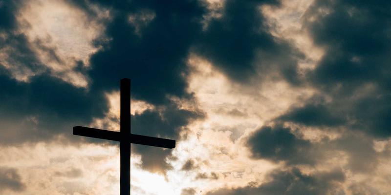 加拿大夫妻团聚移民全解析：境内与境外申请流程及必备材料清单